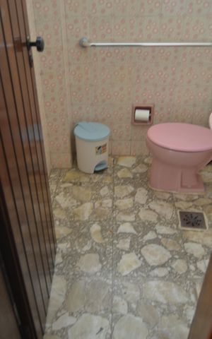 Casa à venda com 180m², 5 quartos e 3 vagasBanheiro Social 2