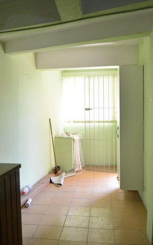 Casa à venda com 180m², 5 quartos e 3 vagasÁrea de Serviço