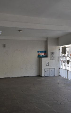 Casa à venda com 180m², 5 quartos e 3 vagasGaragem