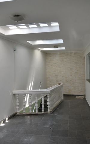 Casa à venda com 180m², 5 quartos e 3 vagasEntrada