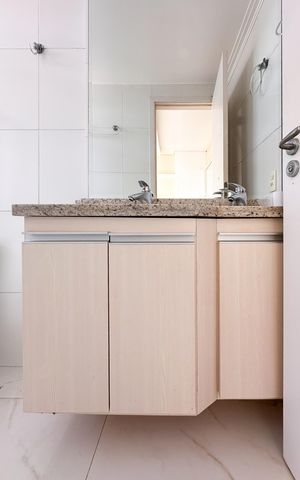 Apartamento à venda com 80m², 3 quartos e 1 vaga Apartamento à venda com 80m², 3 quartos e 1 vagaBanheiro da Suíte