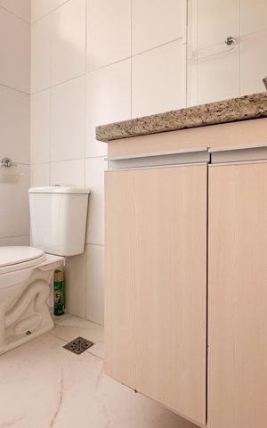 Apartamento à venda com 80m², 3 quartos e 1 vaga Apartamento à venda com 80m², 3 quartos e 1 vagaBanheiro da Suíte
