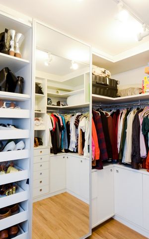 Apartamento para alugar com 74m², 1 quarto e 1 vagaCloset da suíte