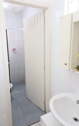 Casa à venda com 70m², 2 quartos e sem vagaBanheiro Social
