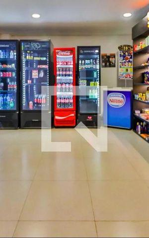 Apartamento à venda com 42m², 2 quartos e sem vaga Apartamento à venda com 42m², 2 quartos e sem vagaMercado