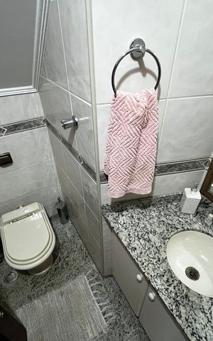 Casa para alugar com 250m², 3 quartos e 2 vagas Casa para alugar com 250m², 3 quartos e 2 vagasLavabo