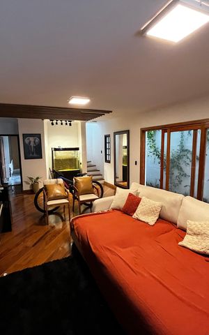 Casa para alugar com 250m², 3 quartos e 2 vagas Casa para alugar com 250m², 3 quartos e 2 vagasSala