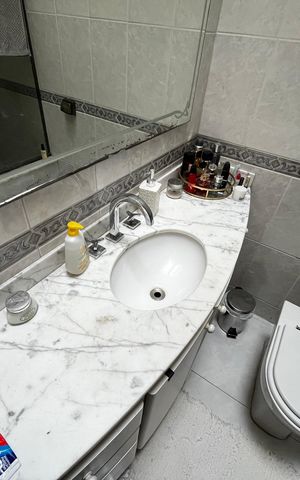 Casa para alugar com 250m², 3 quartos e 2 vagas Casa para alugar com 250m², 3 quartos e 2 vagasBanheiro da Suíte 1