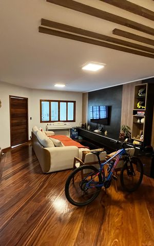 Casa para alugar com 250m², 3 quartos e 2 vagas Casa para alugar com 250m², 3 quartos e 2 vagasSala