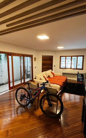 Casa para alugar com 250m², 3 quartos e 2 vagas Casa para alugar com 250m², 3 quartos e 2 vagasSala