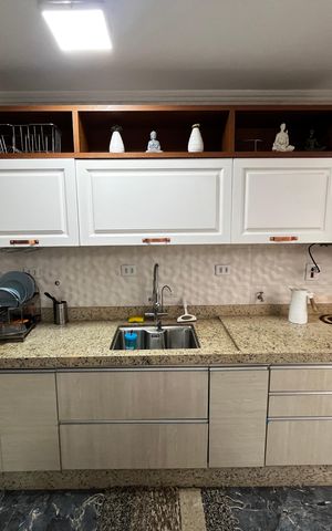 Casa para alugar com 250m², 3 quartos e 2 vagas Casa para alugar com 250m², 3 quartos e 2 vagasCozinha