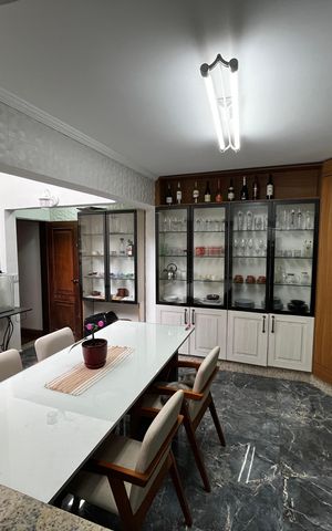 Casa para alugar com 250m², 3 quartos e 2 vagas Casa para alugar com 250m², 3 quartos e 2 vagasÀrea Gourmet