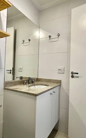 Apartamento para alugar com 63m², 2 quartos e 1 vaga Apartamento para alugar com 63m², 2 quartos e 1 vagaBanheiro Corredor