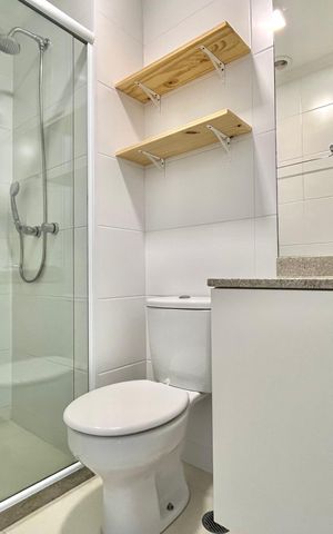 Apartamento para alugar com 63m², 2 quartos e 1 vaga Apartamento para alugar com 63m², 2 quartos e 1 vagaBanheiro Corredor