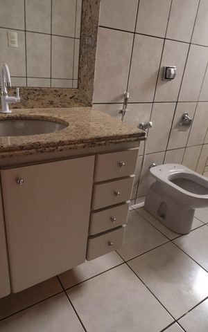 Apartamento para alugar com 95m², 3 quartos e 2 vagasBanheiro Social