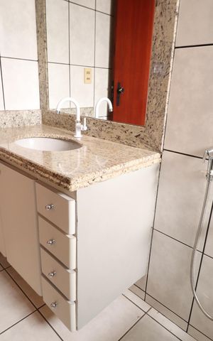 Apartamento para alugar com 95m², 3 quartos e 2 vagasBanheiro Social