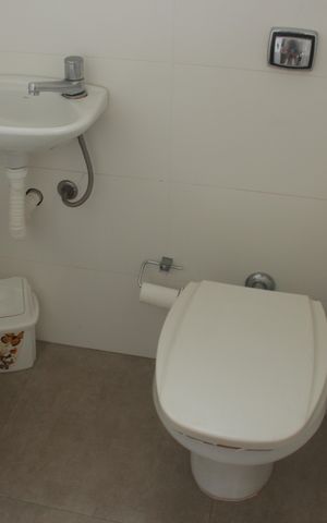 Apartamento para alugar com 160m², 3 quartos e 2 vagasBanheiro de serviço