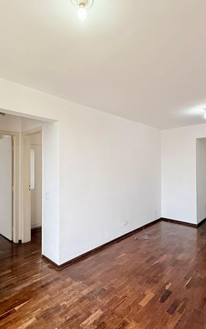 Apartamento à venda com 60m², 2 quartos e 1 vaga Apartamento à venda com 60m², 2 quartos e 1 vagaSala