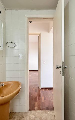 Apartamento à venda com 60m², 2 quartos e 1 vaga Apartamento à venda com 60m², 2 quartos e 1 vagaBanheiro