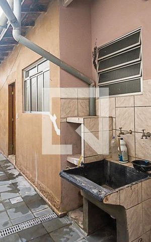 Casa à venda com 150m², 3 quartos e 2 vagas