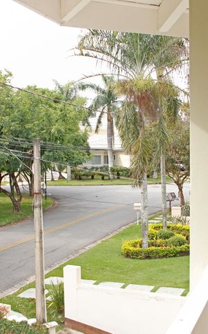 Casa de condomínio à venda com 680m², 5 quartos e 5 vagasVista da Varanda da Suíte 3