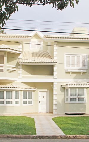 Casa de condomínio à venda com 680m², 5 quartos e 5 vagasFachada