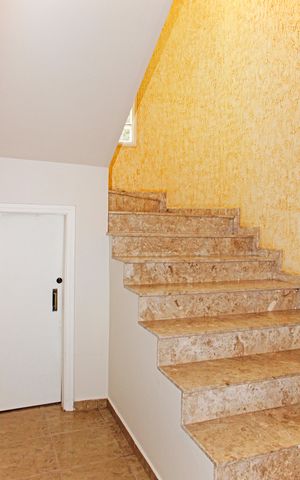 Casa de condomínio à venda com 680m², 5 quartos e 5 vagasCorredor