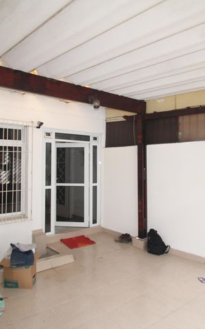 Casa à venda com 160m², 4 quartos e 2 vagasGaragem