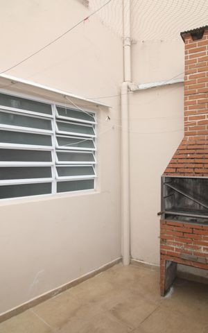 Casa à venda com 160m², 4 quartos e 2 vagasÁrea de Serviço 2