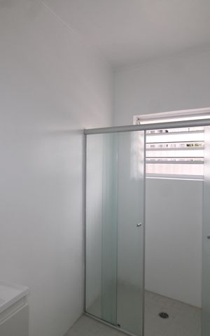 Casa à venda com 160m², 4 quartos e 2 vagasBanheiro