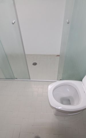 Casa à venda com 160m², 4 quartos e 2 vagasBanheiro