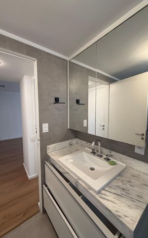Apartamento à venda com 100m², 2 quartos e 1 vaga Apartamento à venda com 100m², 2 quartos e 1 vagaBanheiro