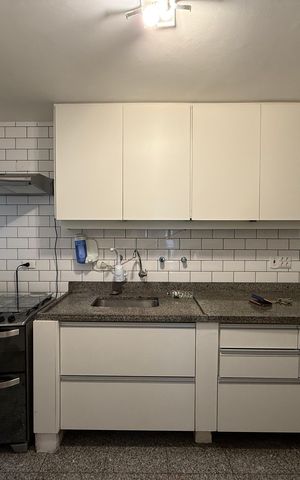 Apartamento à venda com 100m², 2 quartos e 1 vaga Apartamento à venda com 100m², 2 quartos e 1 vagaCozinha