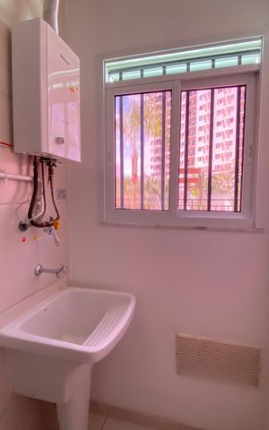 Apartamento à venda com 48m², 2 quartos e sem vaga Apartamento à venda com 48m², 2 quartos e sem vagaCozinha e Área de Serviço