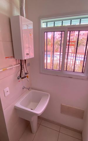 Apartamento à venda com 48m², 2 quartos e sem vaga Apartamento à venda com 48m², 2 quartos e sem vagaCozinha e Área de Serviço
