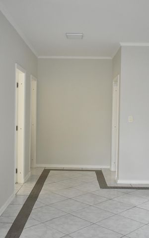 Casa para alugar com 240m², 3 quartos e 4 vagasSala