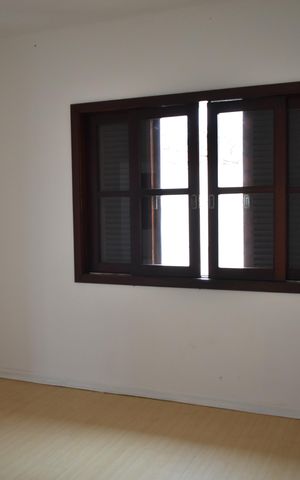 Casa para alugar com 240m², 3 quartos e 4 vagasSuíte