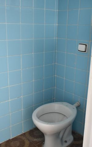 Casa para alugar com 240m², 3 quartos e 4 vagasBanheiro de serviço