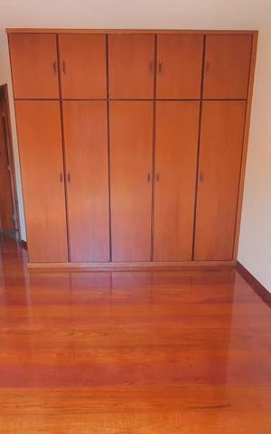 Casa à venda com 500m², 4 quartos e 7 vagas Casa à venda com 500m², 4 quartos e 7 vagasQuarto