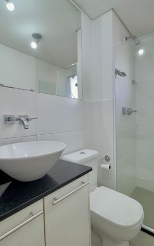 Studio para alugar com 40m², 1 quarto e 1 vaga Studio para alugar com 40m², 1 quarto e 1 vagaBanheiro