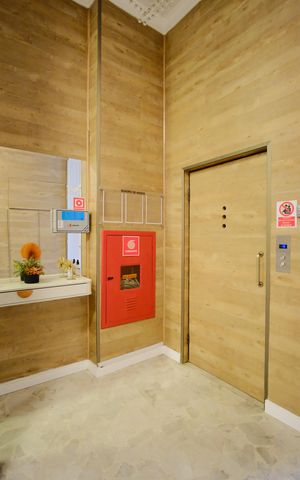 Apartamento à venda com 79m², 3 quartos e sem vagaÁrea comum