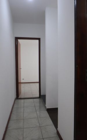 Casa à venda com 100m², 2 quartos e 1 vagaCorredor