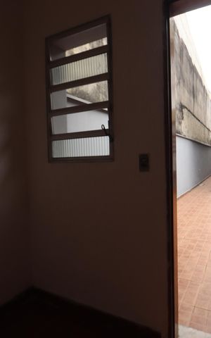 Casa à venda com 100m², 2 quartos e 1 vagaQuarto de Serviço