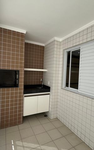 Apartamento para alugar com 110m², 3 quartos e 2 vagas Apartamento para alugar com 110m², 3 quartos e 2 vagasVaranda