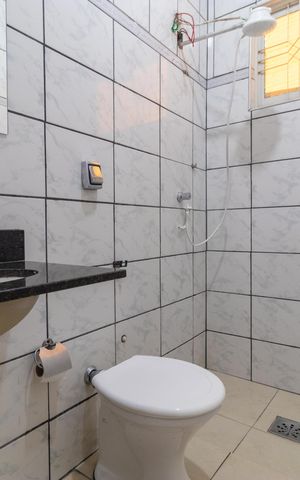 Casa para alugar com 130m², 3 quartos e 5 vagas Casa para alugar com 130m², 3 quartos e 5 vagasBanheiro social