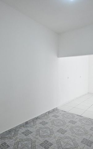 Casa para alugar com 53m², 2 quartos e sem vagaSala