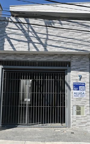 Casa para alugar com 53m², 2 quartos e sem vagaFachada