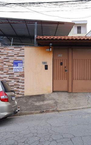 Casa de condomínio para alugar com 64m², 2 quartos e 1 vagaFachada - Placa GRANDE instalada na fachada do condomínio, dia 18.09.2026 - Código da placa: KYET-242