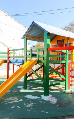 Casa de condomínio à venda com 88m², 2 quartos e 1 vaga Casa de condomínio à venda com 88m², 2 quartos e 1 vagaÁrea comum - Playground