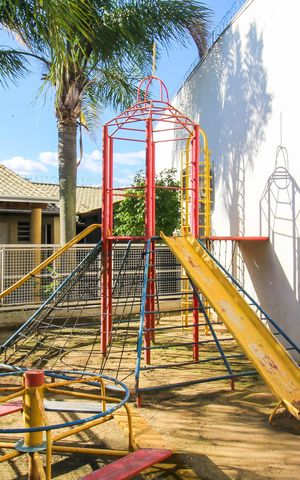 Casa de condomínio à venda com 88m², 2 quartos e 1 vaga Casa de condomínio à venda com 88m², 2 quartos e 1 vagaÁrea comum - Playground
